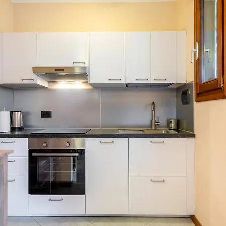 Guesthost - Comfortable Flat With Terraces Lägenhet Florens