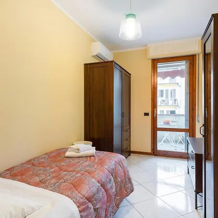 Lägenhet Guesthost - Comfortable Flat With Terraces *